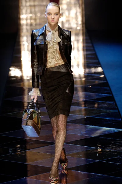 Look 26
